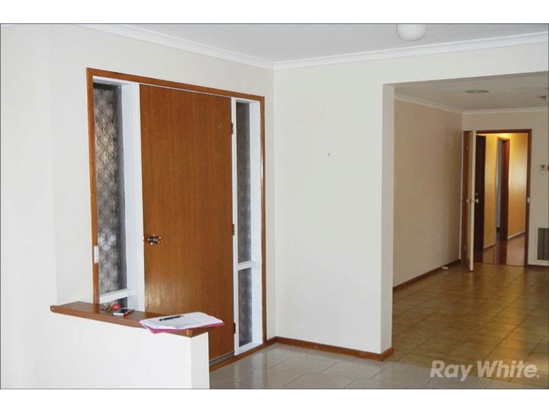 4 Vista Crescent, Rowville VIC 3178