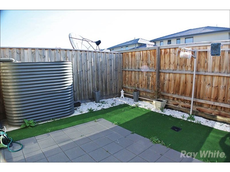 13 Newcastle Drive, Mulgrave VIC 3170