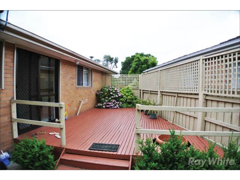 211 Brandon Park Drive, Wheelers Hill VIC 3150