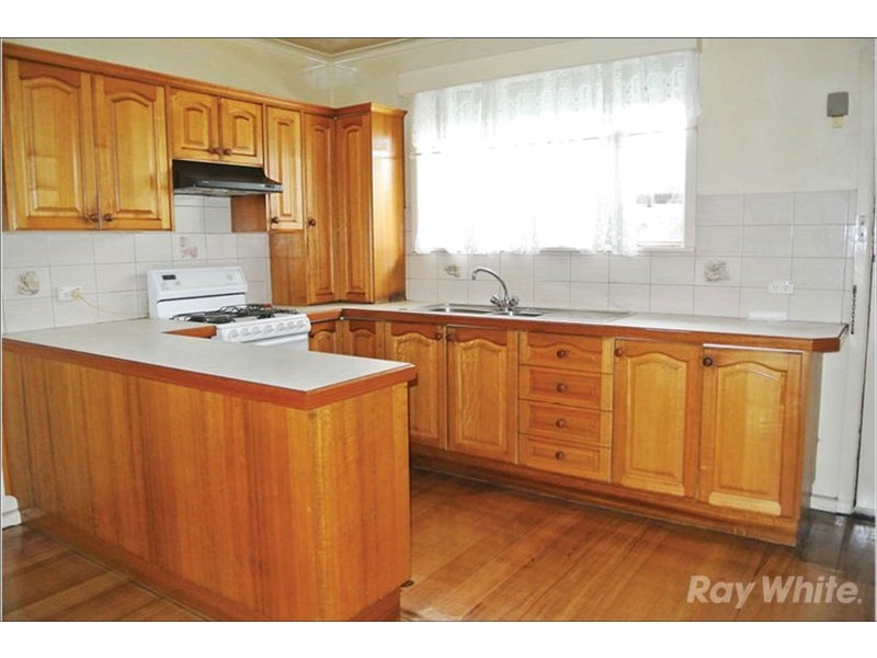 4 Roberta Street, Dandenong VIC 3175