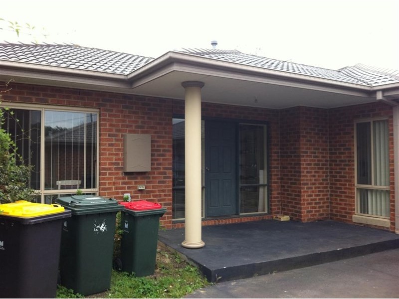 2/11 Garrisson Drive, Glen Waverley VIC 3150
