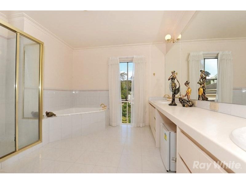 1/18-22 Lum Road, Wheelers Hill VIC 3150