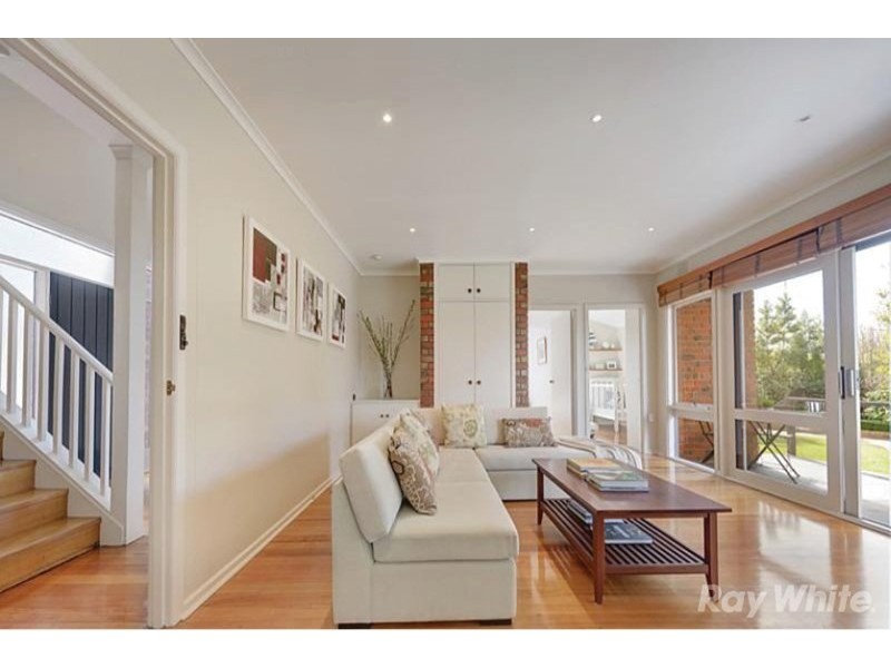 4 Delfin Court, Glen Waverley VIC 3150