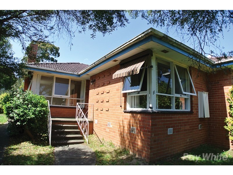 11 Willow Avenue, Glen Waverley VIC 3150