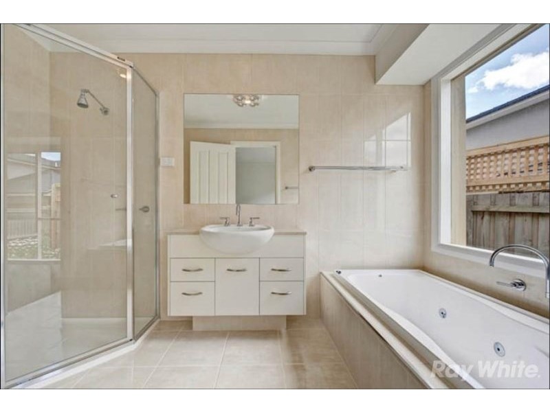 1B View Road, Glen Waverley VIC 3150