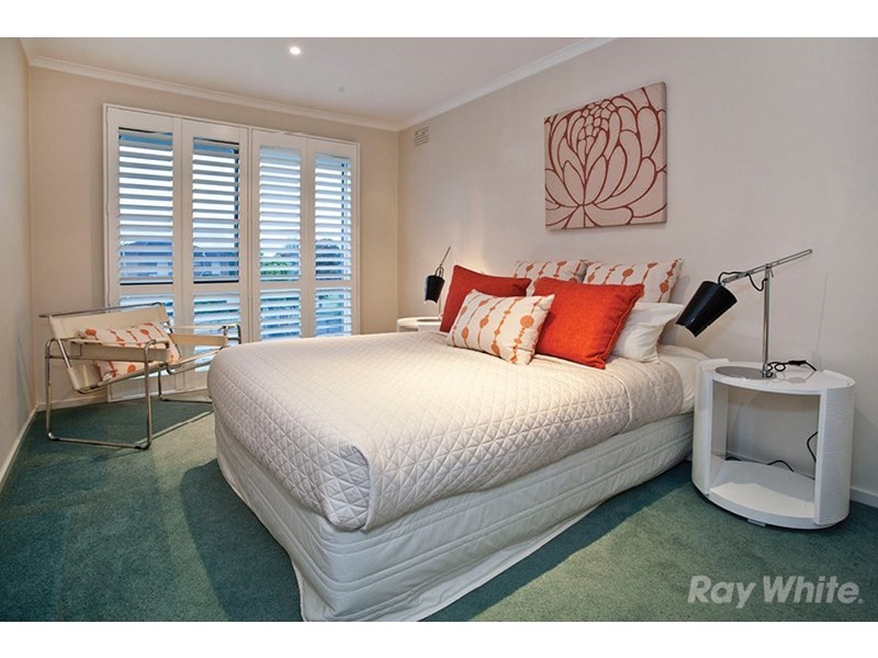 2 Maitland Close, Mulgrave VIC 3170