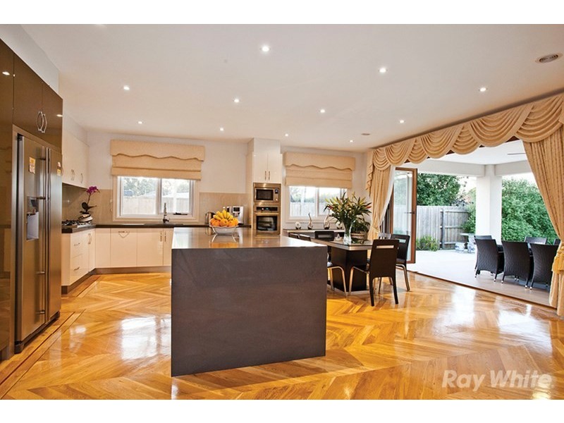 5 Sagan Court, Glen Waverley VIC 3150