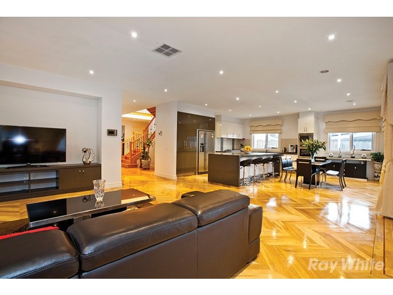 5 Sagan Court, Glen Waverley VIC 3150