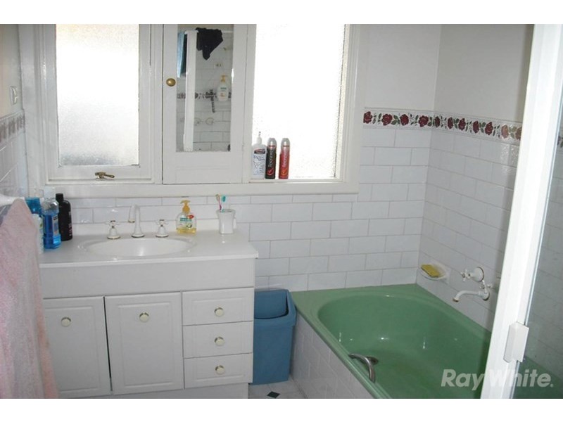 4 Catherine Avenue, Mount Waverley VIC 3149