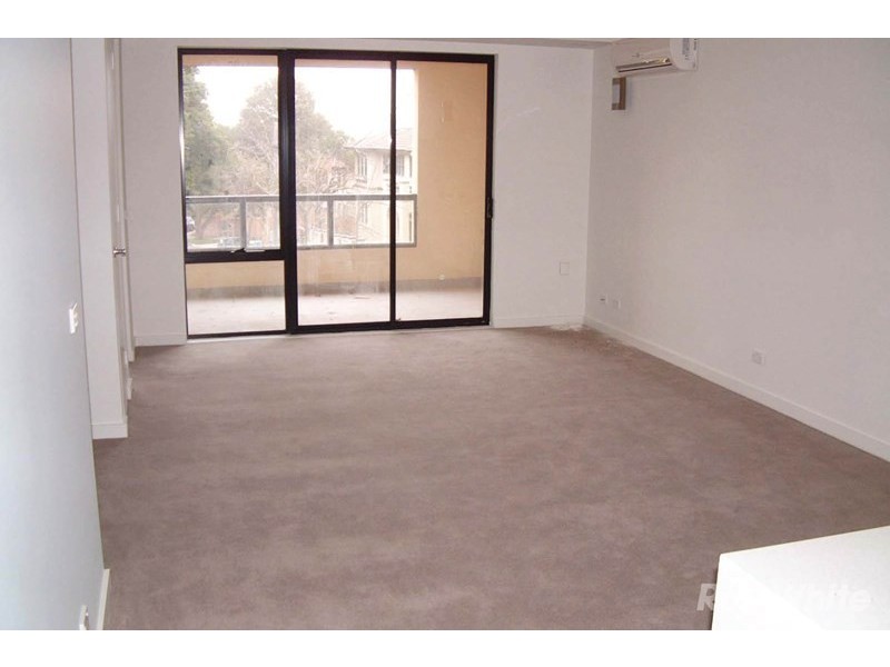 8/3 Glenroy Road, Hawthorn VIC 3122