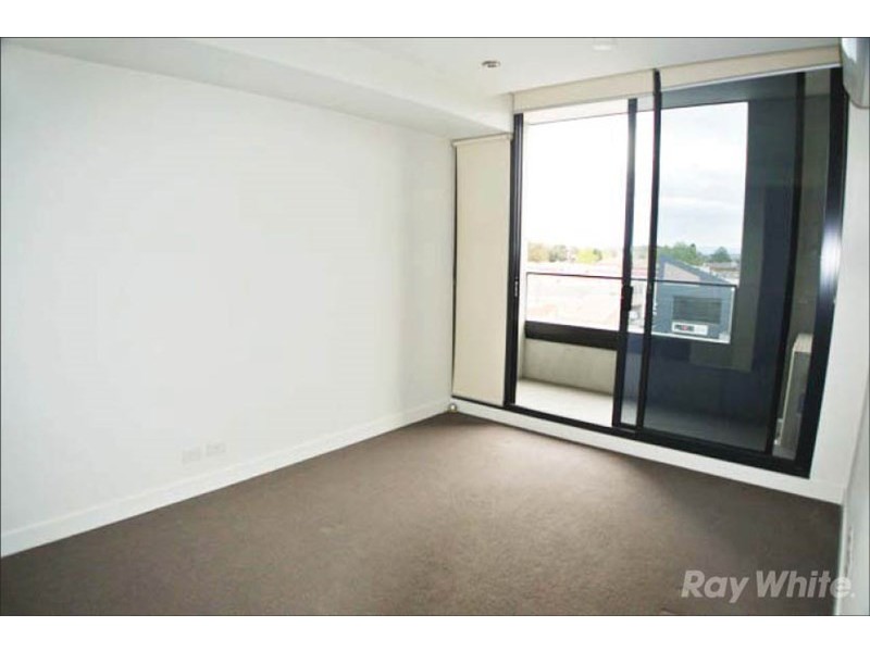 527B/1-19 Colombo Road, Mitcham VIC 3132