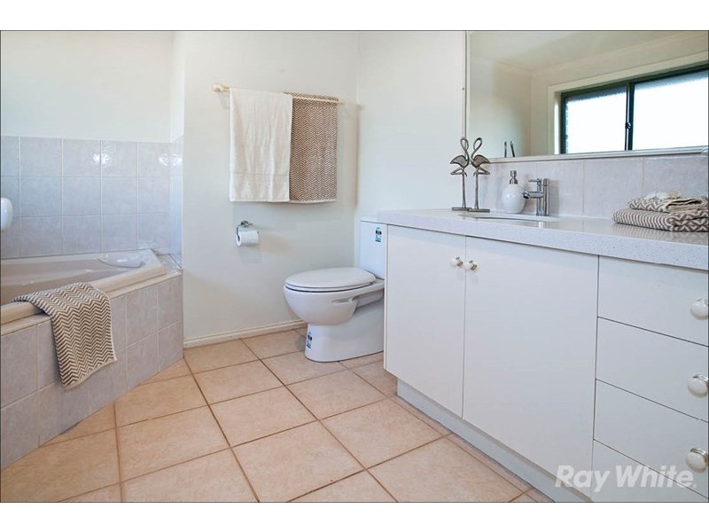 2 Beechwood Terrace, Ashwood VIC 3147