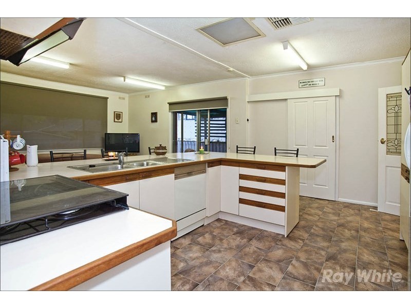 31 Rivett Crescent, Mulgrave VIC 3170