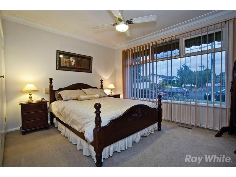 31 Rivett Crescent, Mulgrave VIC 3170