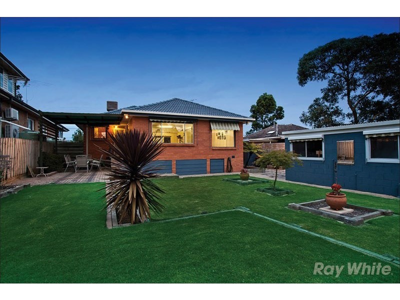 31 Rivett Crescent, Mulgrave VIC 3170