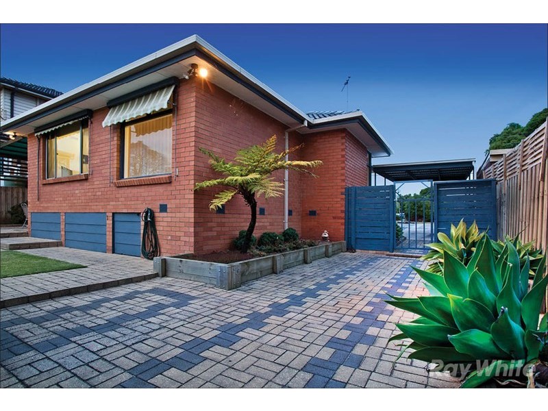 31 Rivett Crescent, Mulgrave VIC 3170