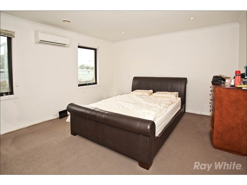 35 Autumn Terrace, Clayton South VIC 3169