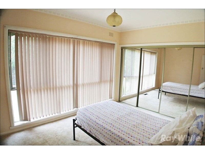 10 Montana Avenue, Mulgrave VIC 3170