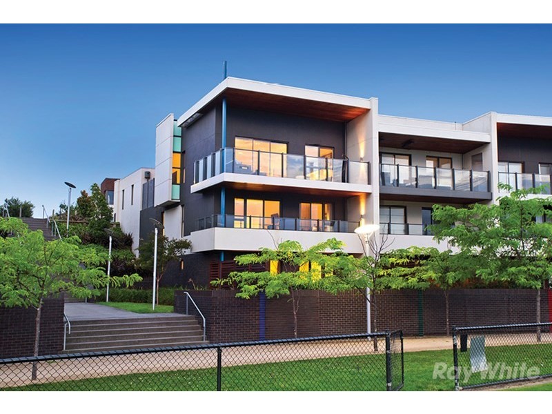 36 Waverley Park Drive, Mulgrave VIC 3170