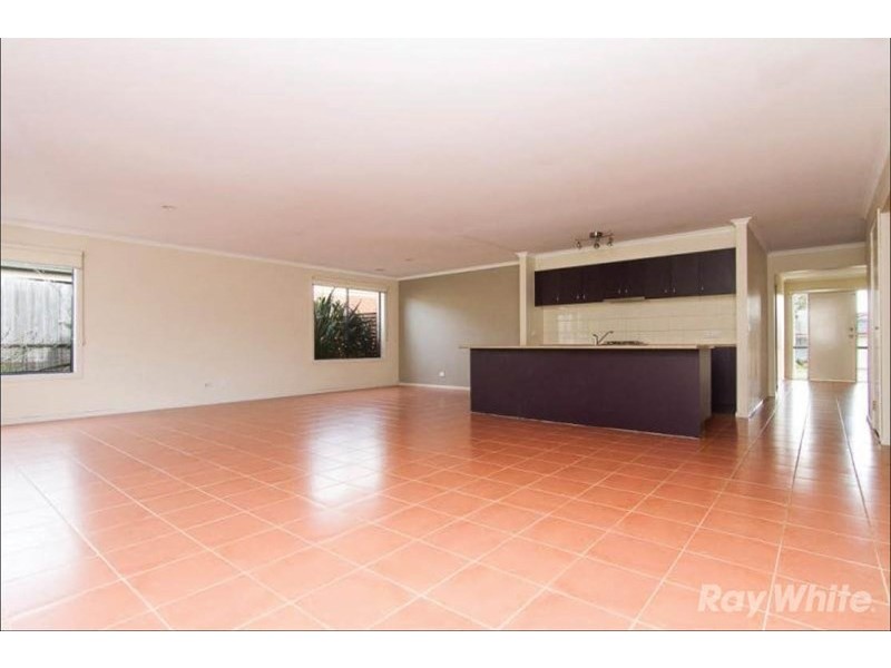 28 Edinburgh Drive, Skye VIC 3977