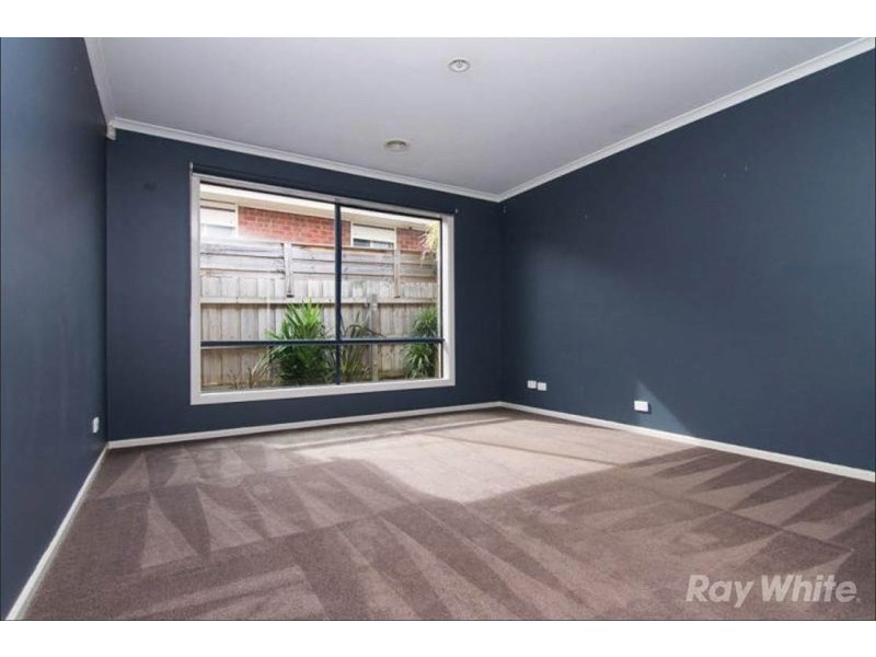 28 Edinburgh Drive, Skye VIC 3977