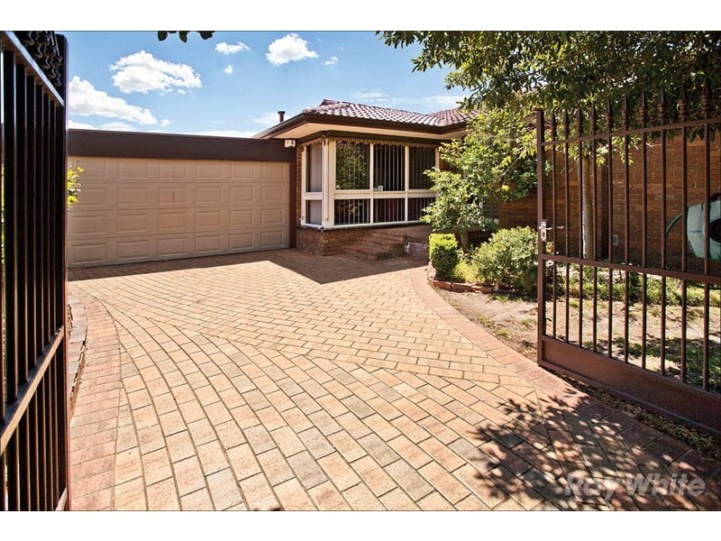 5 Mackerras Court, Wheelers Hill VIC 3150