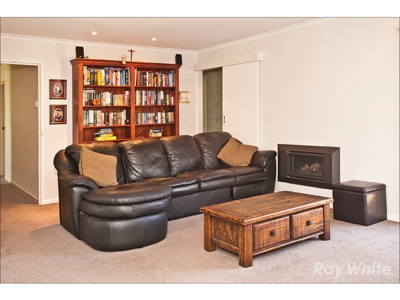 49 Mary Avenue, Wheelers Hill VIC 3150