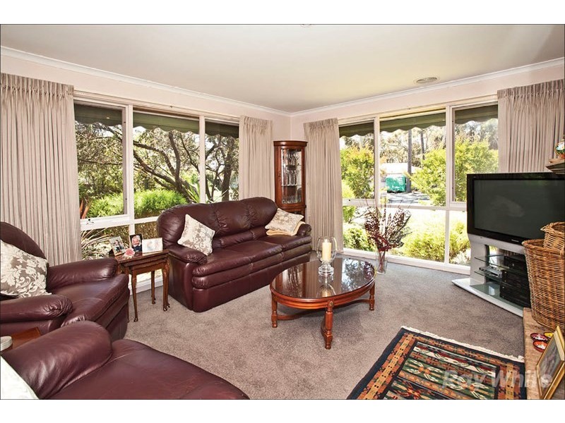 49 Mary Avenue, Wheelers Hill VIC 3150