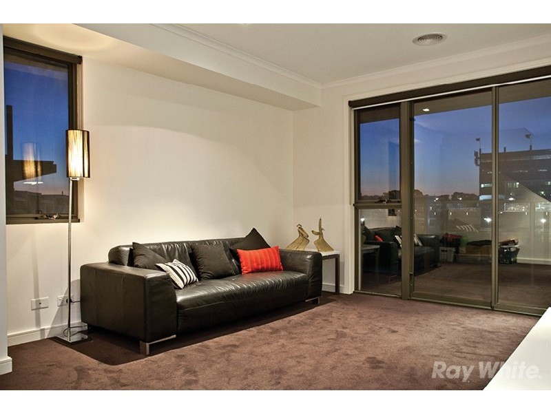 76 Waverley Park Drive, Mulgrave VIC 3170