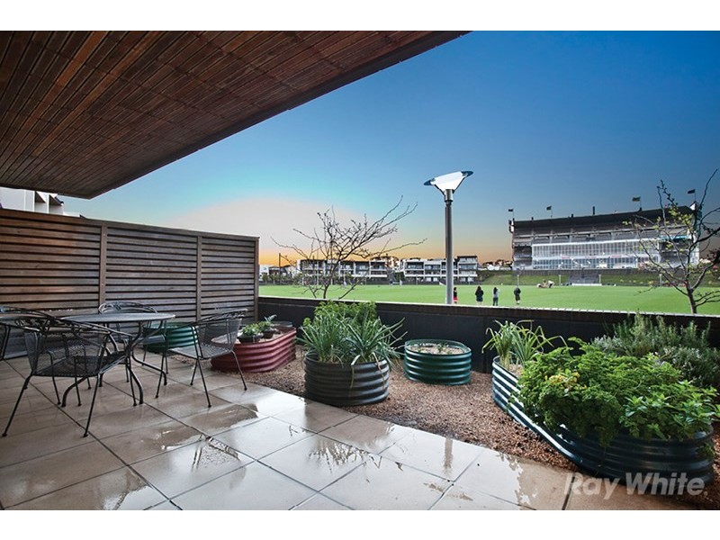 76 Waverley Park Drive, Mulgrave VIC 3170