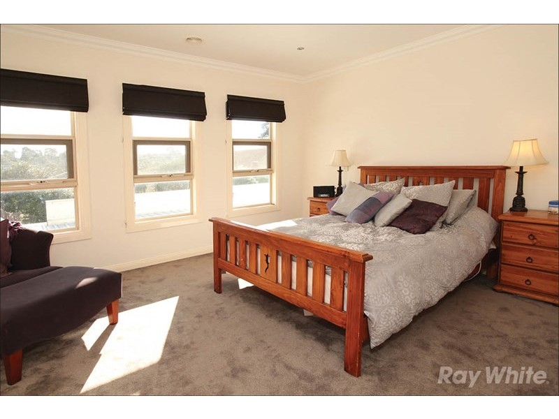 44B Pepperell Avenue, Glen Waverley VIC 3150