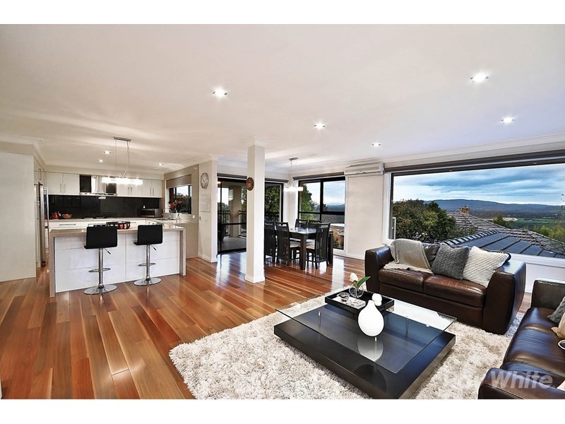 4 View Mount Road, Wheelers Hill VIC 3150