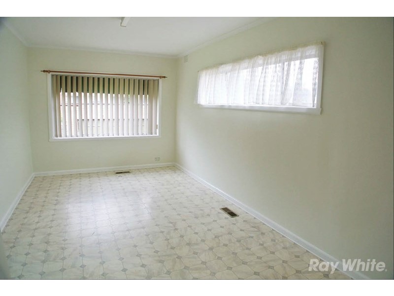 37 Jordan Grove, Glen Waverley VIC 3150