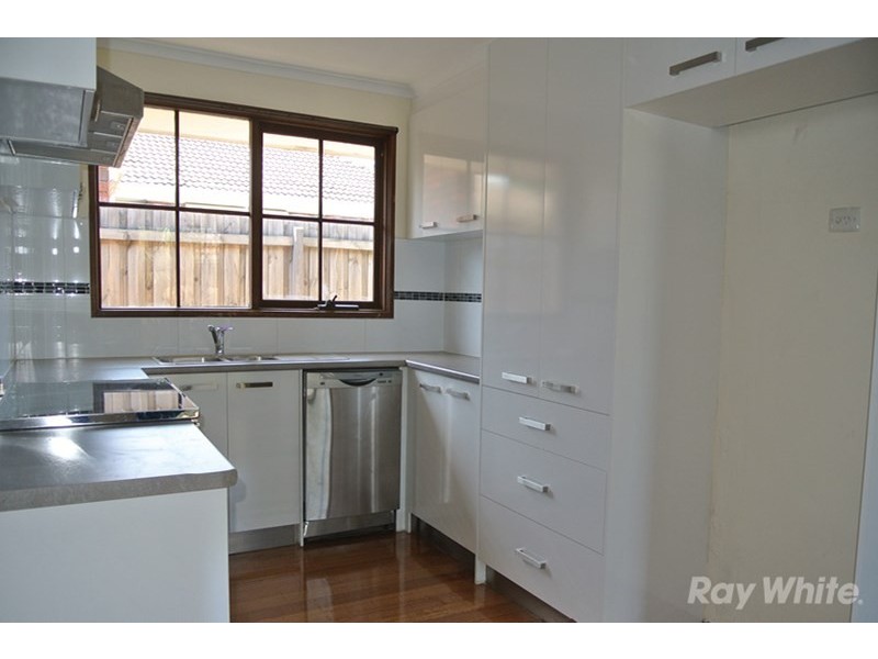 4 Searle Court, Dandenong North VIC 3175