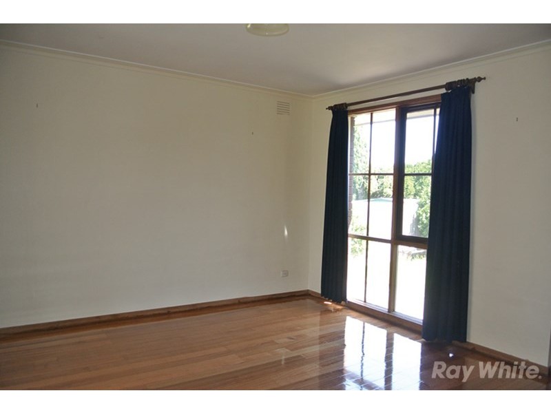 4 Searle Court, Dandenong North VIC 3175