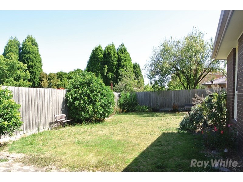 4 Searle Court, Dandenong North VIC 3175