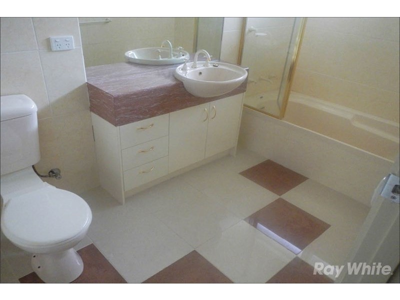 1/4 Bruford Avenue, Wheelers Hill VIC 3150