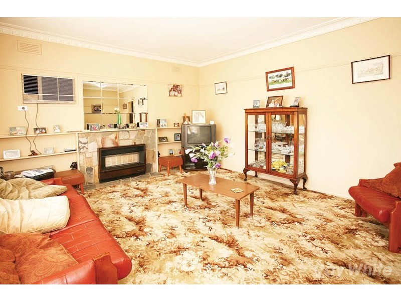 13 Aurisch Avenue, Glen Waverley VIC 3150