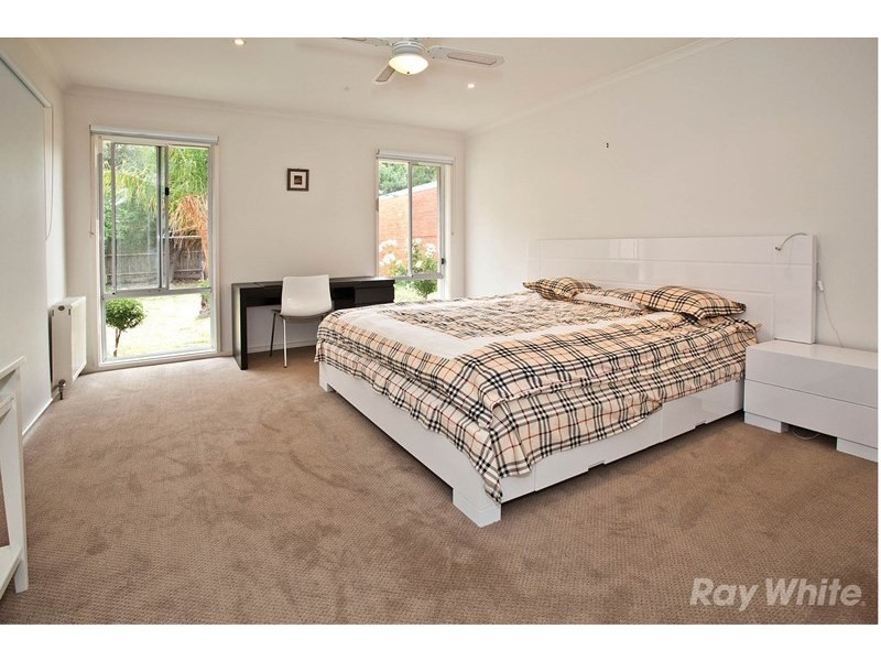 35 Nottingham Street, Glen Waverley VIC 3150