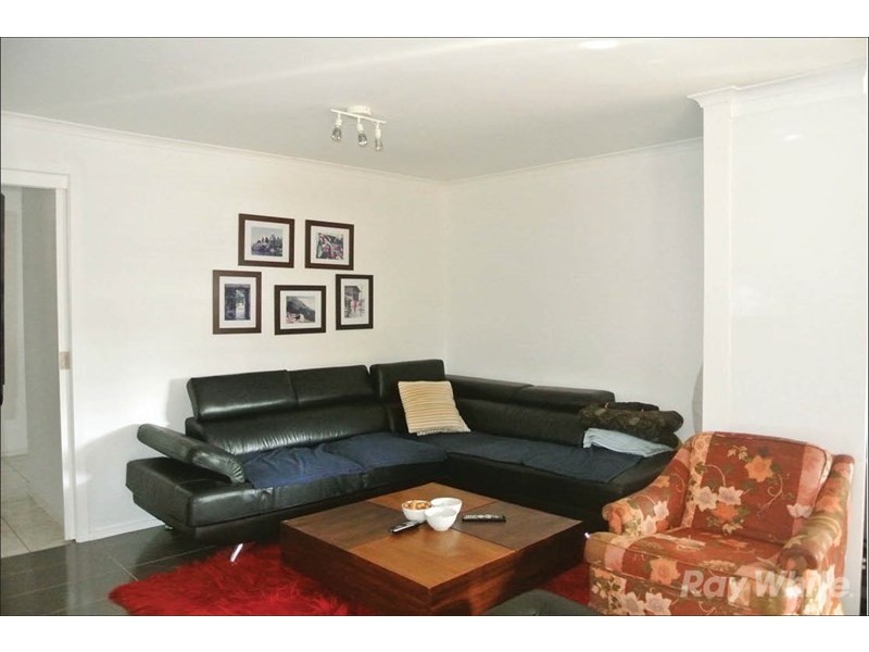 15 Lalor Close, Mulgrave VIC 3170