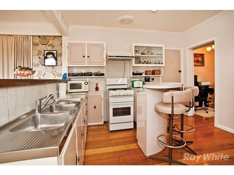 24 Durward Avenue, Glen Waverley VIC 3150