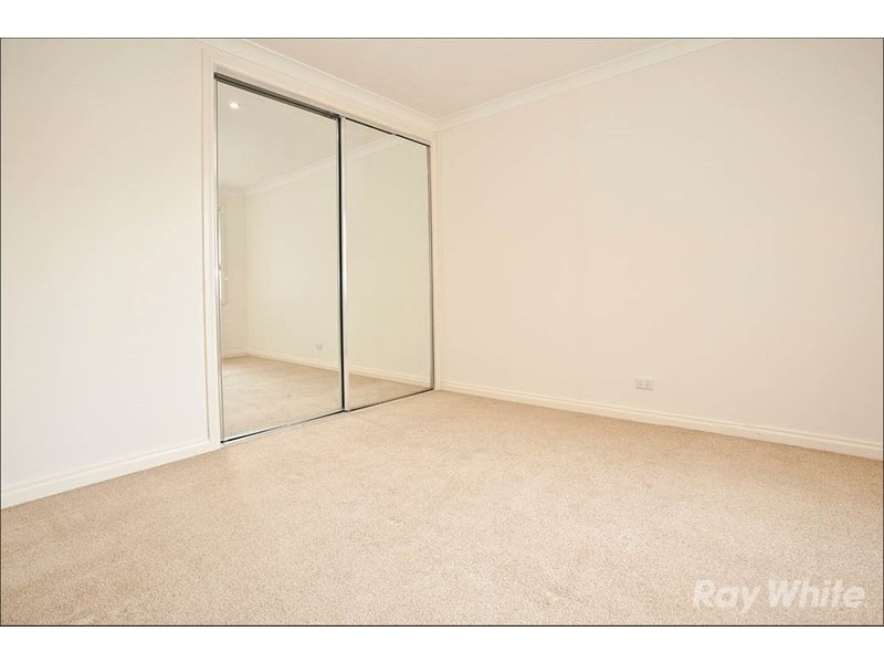 2/4 Flora Road, Clayton VIC 3168