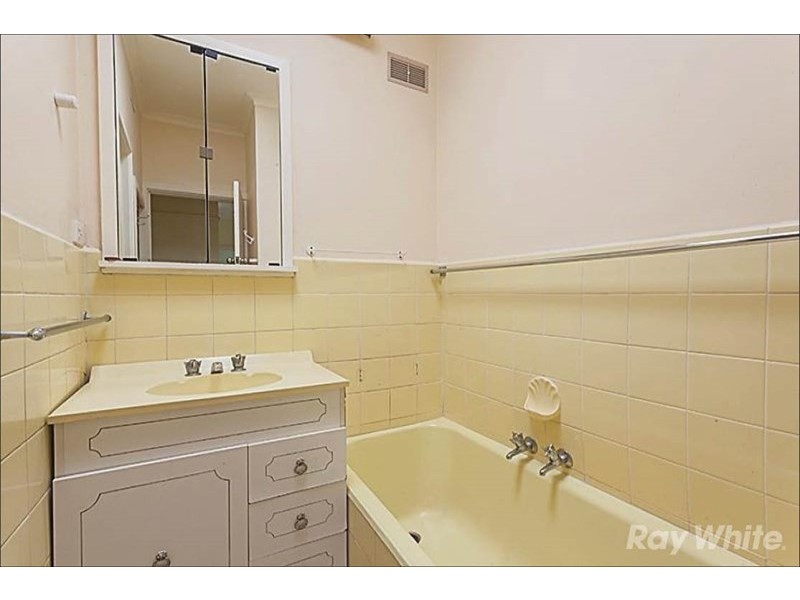 101 Bogong Avenue, Glen Waverley VIC 3150