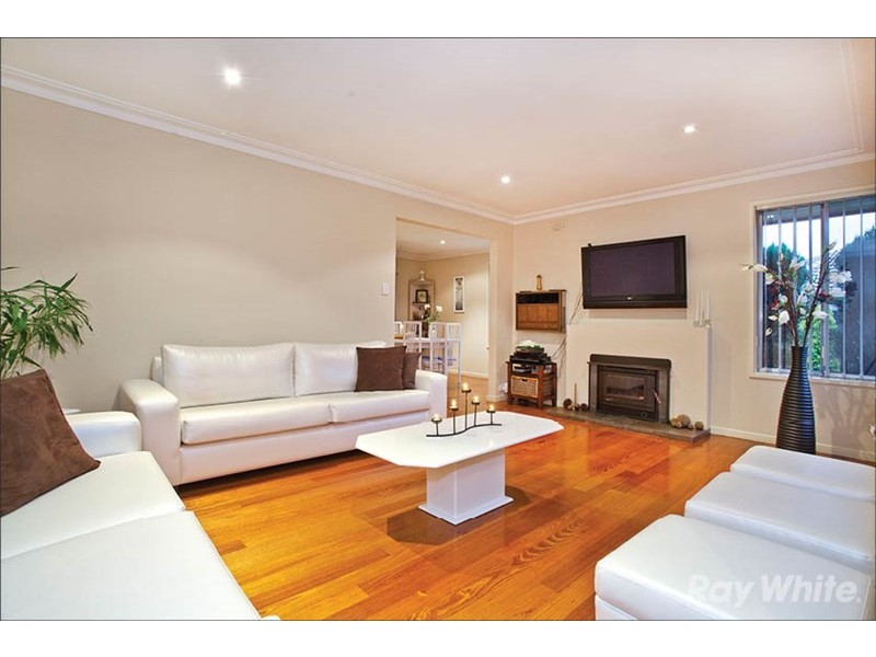 42 Denver Crescent, Mulgrave VIC 3170