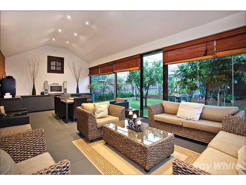 42 Denver Crescent, Mulgrave VIC 3170