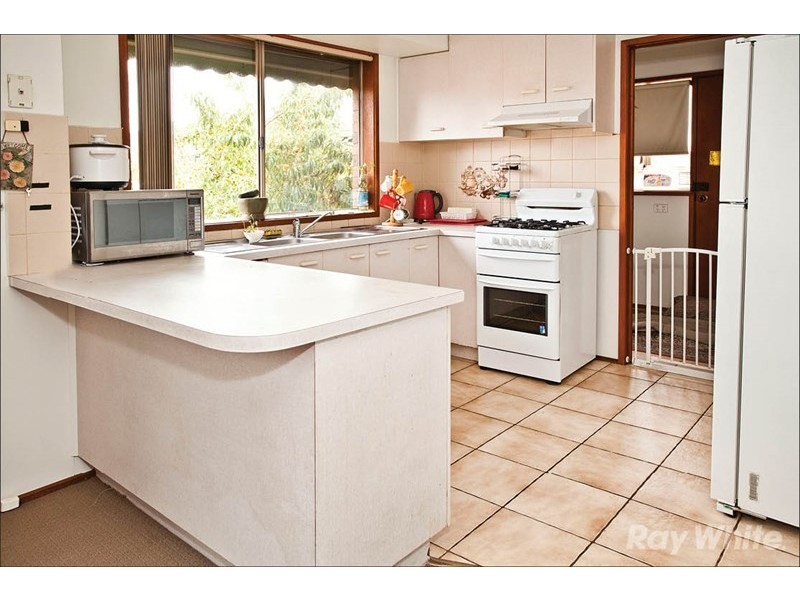 2/3 Roberts Avenue, Mulgrave VIC 3170