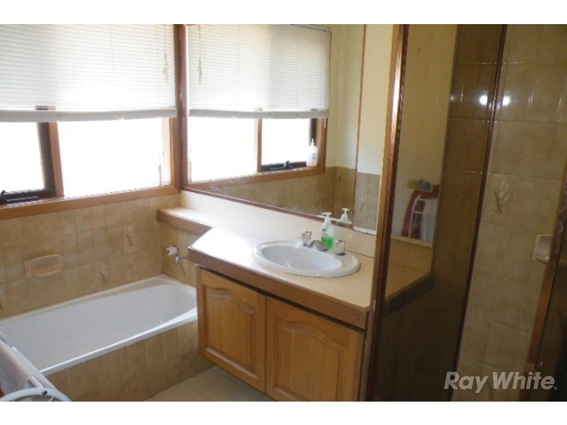 54 Shepherd Road, Glen Waverley VIC 3150