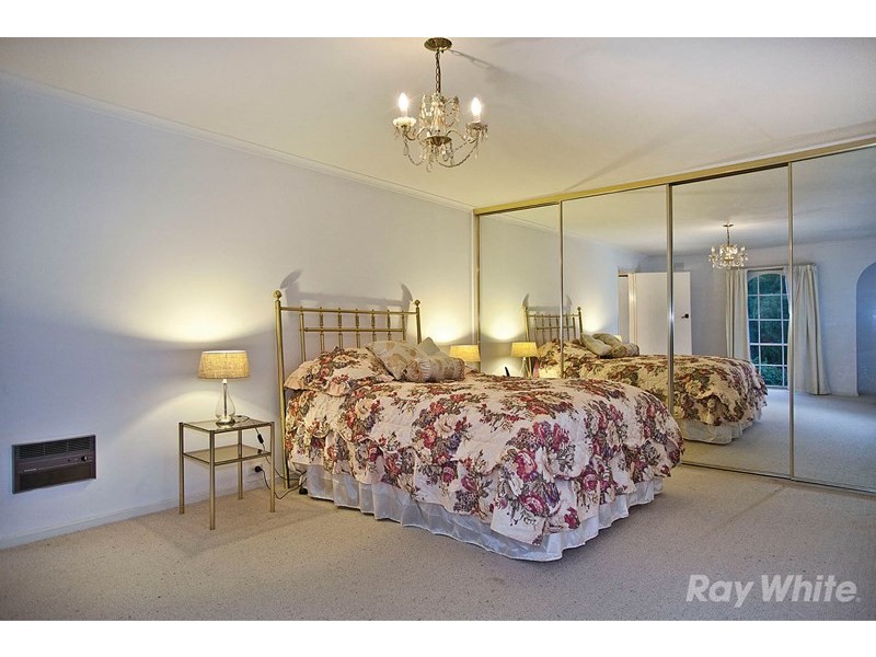 31 Bengal Crescent, Mount Waverley VIC 3149