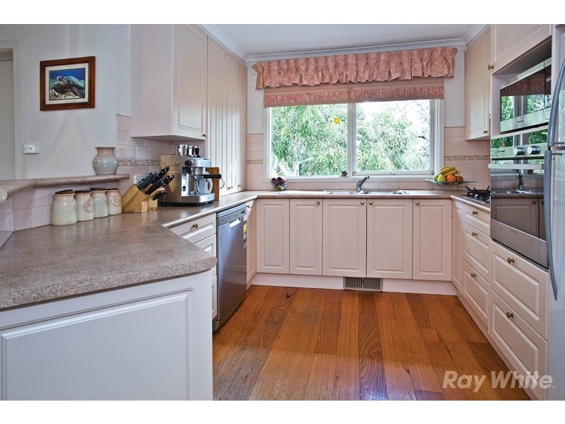 10 Fortescue Grove, Vermont South VIC 3133