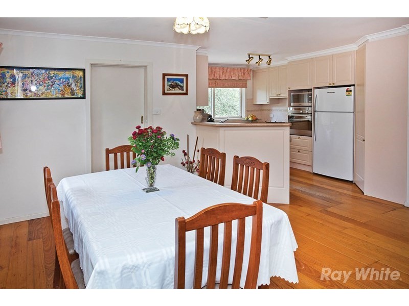 10 Fortescue Grove, Vermont South VIC 3133